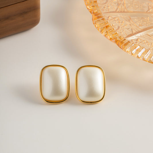 White Elegant Earrings